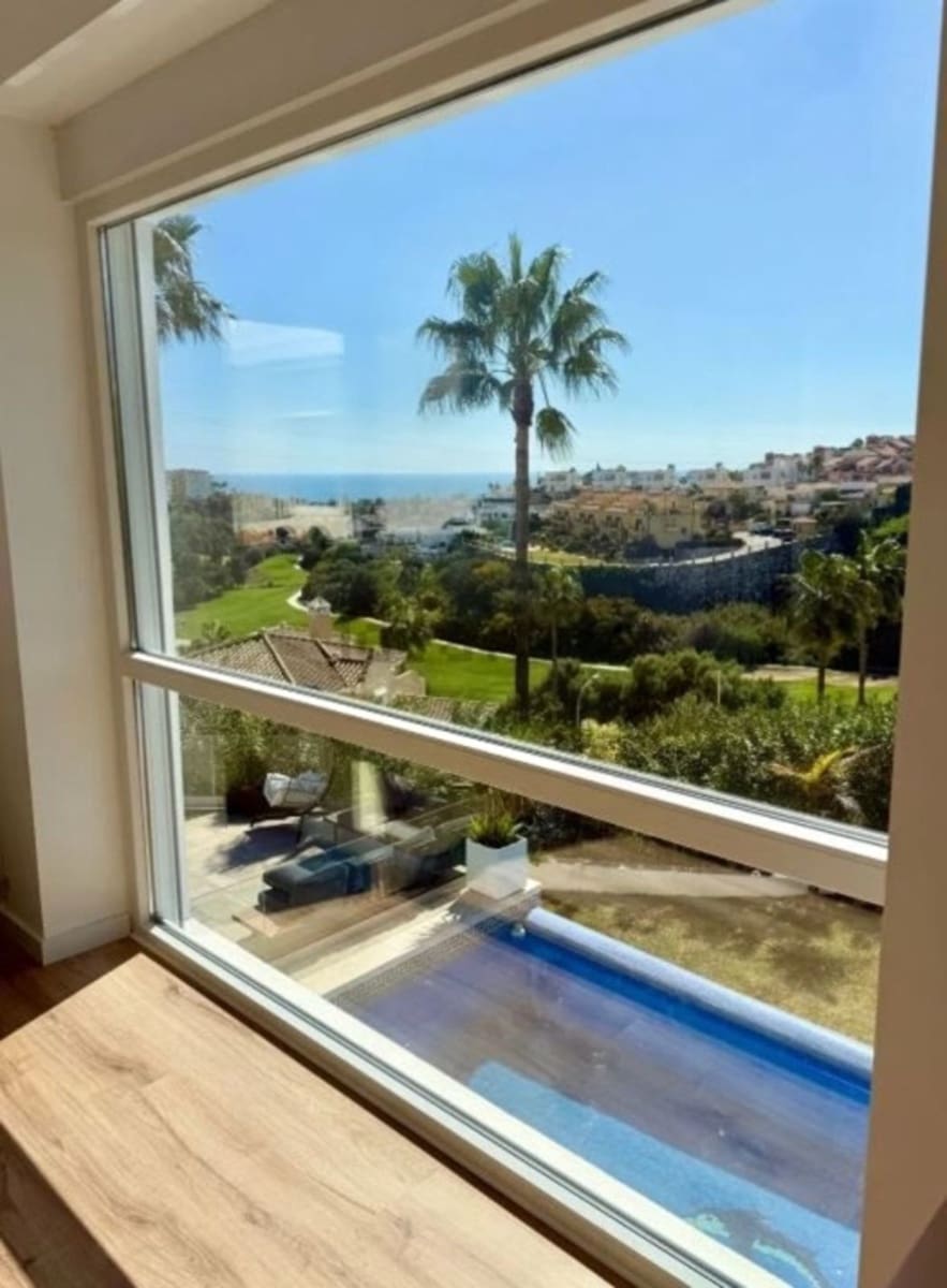 3 bedroom Villa for sale in Riviera del Sol with pool garage - € 1,350,000 (Ref: 9762414)