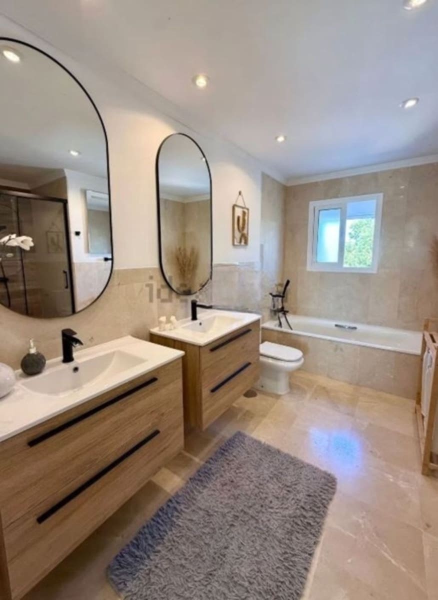 3 bedroom Villa for sale in Riviera del Sol with pool garage - € 1,350,000 (Ref: 9762414)