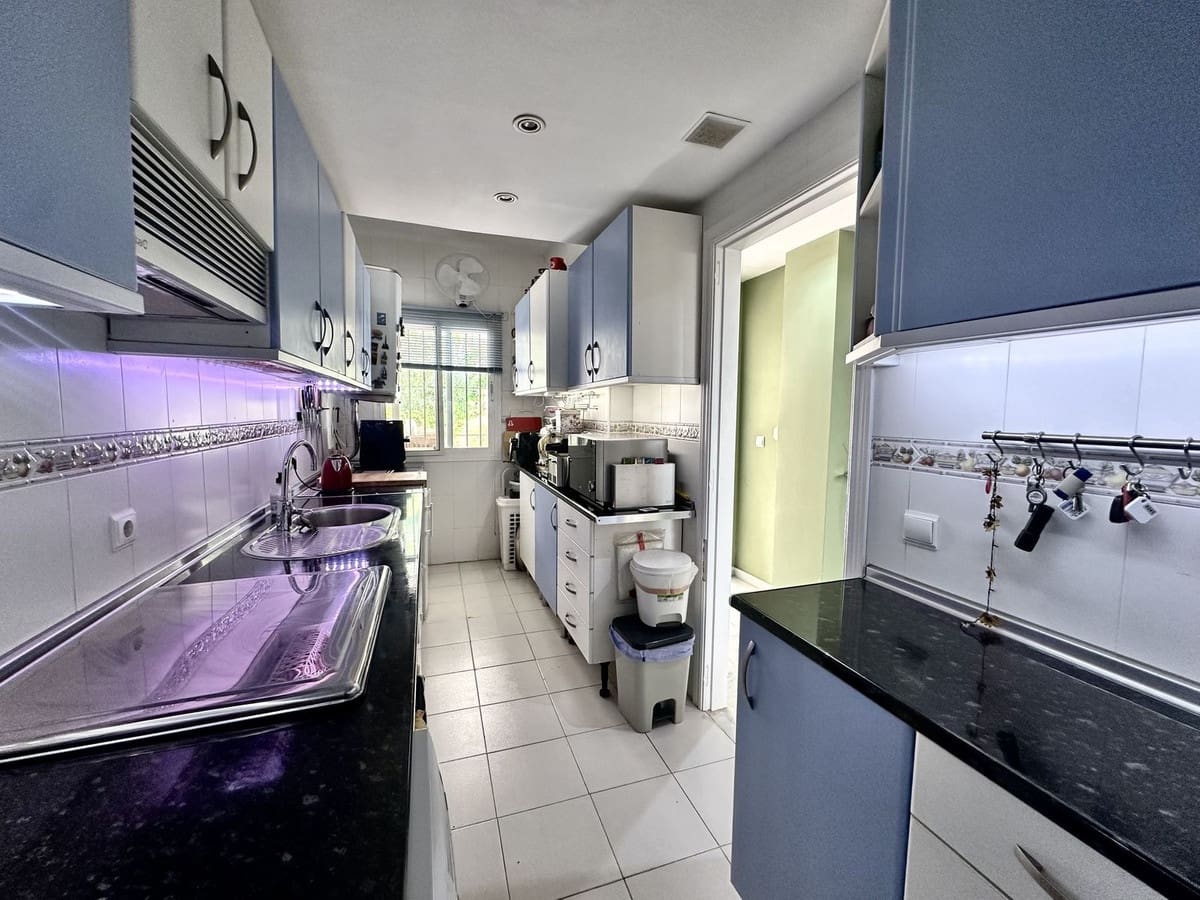 3 chambre Appartement à vendre à La Cala de Mijas avec piscine garage - 450 000 € (Ref: 9787499)