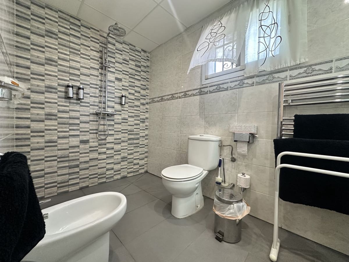 3 chambre Appartement à vendre à La Cala de Mijas avec piscine garage - 450 000 € (Ref: 9787499)