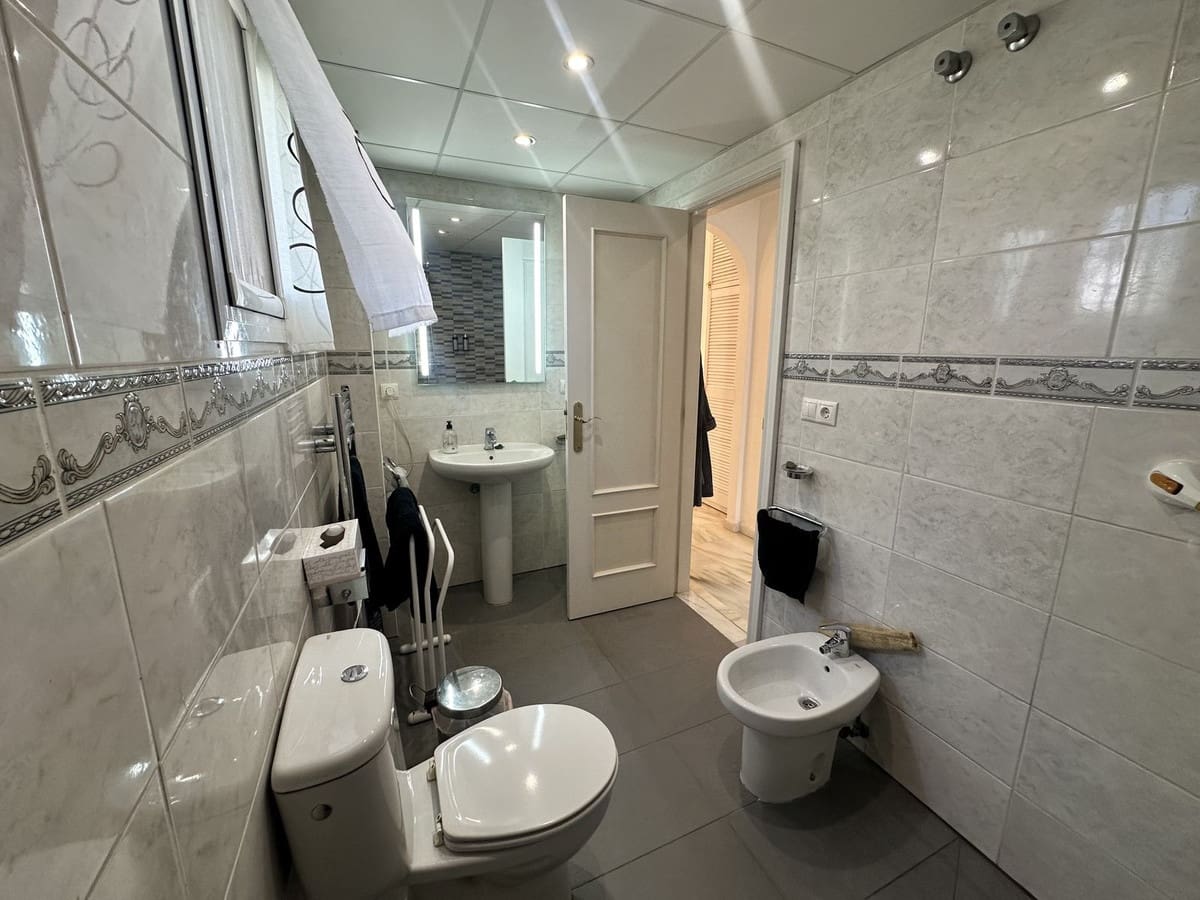 3 chambre Appartement à vendre à La Cala de Mijas avec piscine garage - 450 000 € (Ref: 9787499)