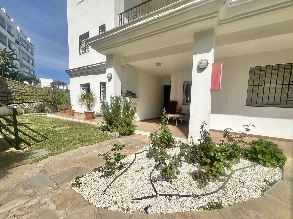 3 sypialnia Apartament na sprzedaż w La Cala de Mijas z basenem garażem - 395 000 € (Ref: 9787499)