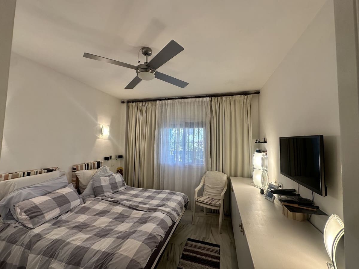 3 sypialnia Apartament na sprzedaż w La Cala de Mijas z basenem garażem - 395 000 € (Ref: 9787499)