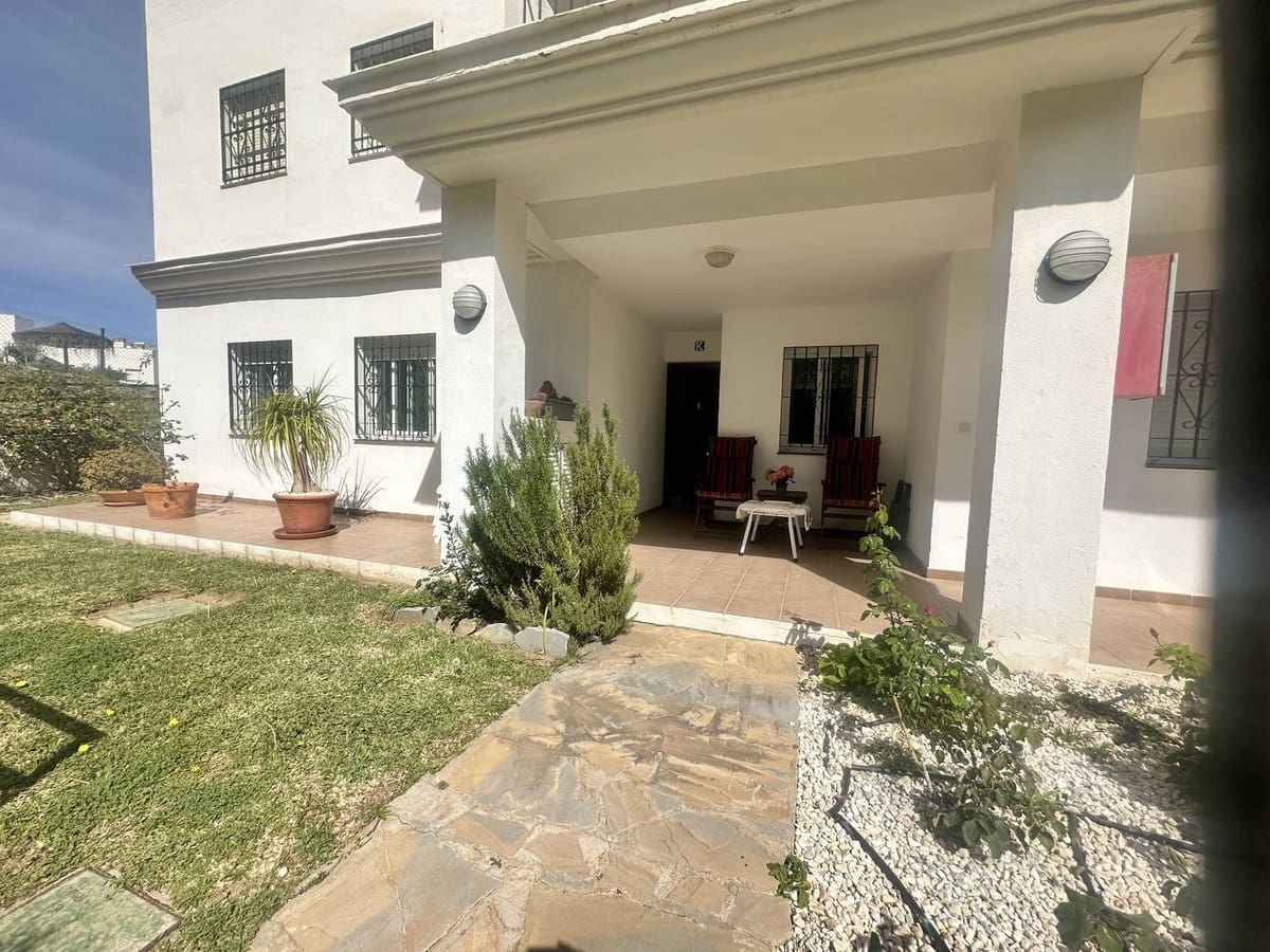 3 sypialnia Apartament na sprzedaż w La Cala de Mijas z basenem garażem - 395 000 € (Ref: 9787499)