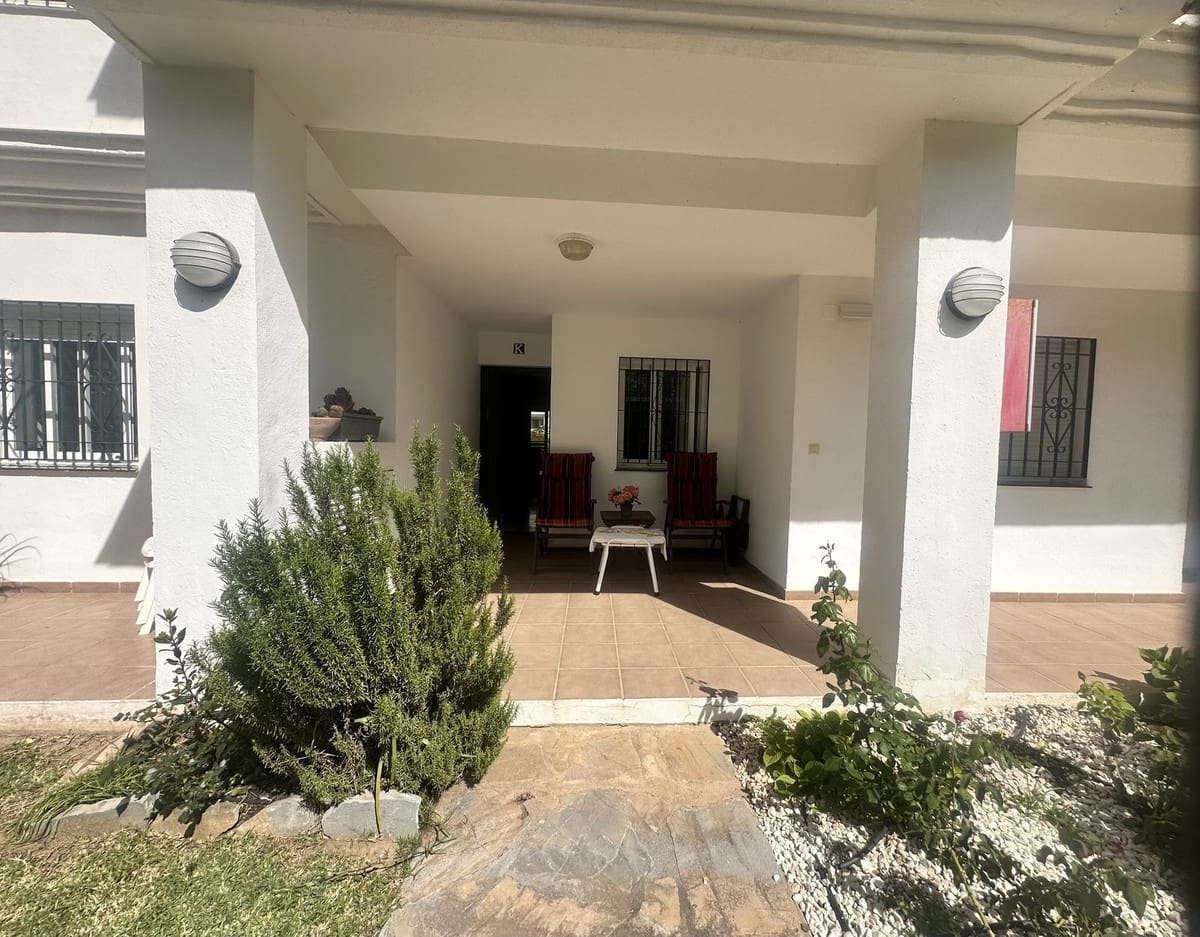 3 sypialnia Apartament na sprzedaż w La Cala de Mijas z basenem garażem - 395 000 € (Ref: 9787499)
