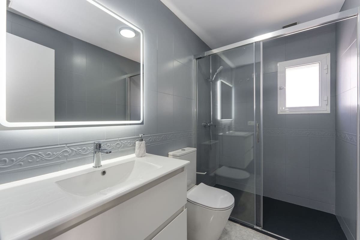 3 chambre Maison de Ville à vendre à Marbella avec piscine - 649 000 € (Ref: 9793960)