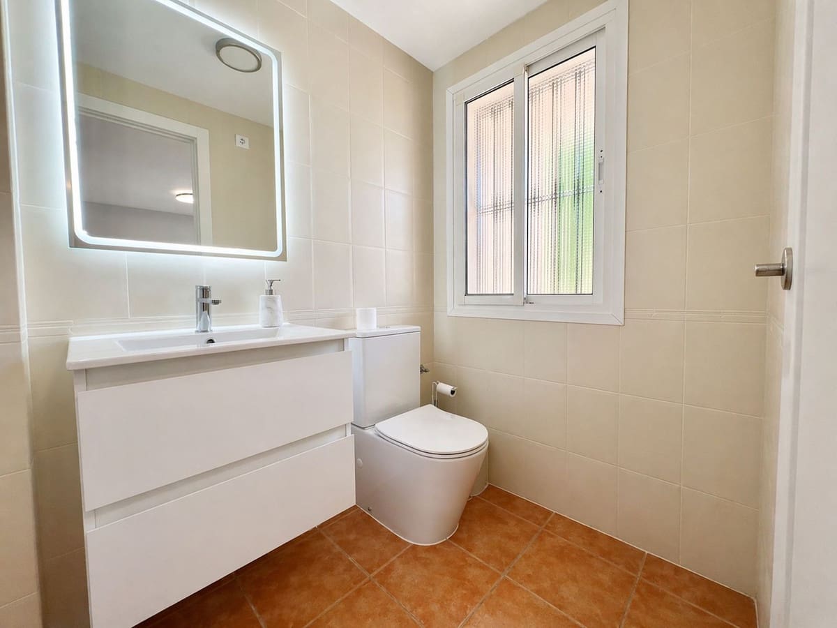 3 chambre Maison de Ville à vendre à Marbella avec piscine - 649 000 € (Ref: 9793960)