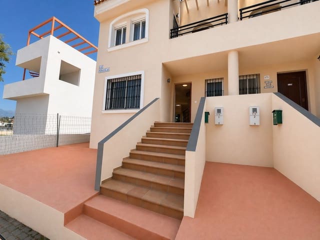 3 chambre Maison de Ville à vendre à Marbella avec piscine - 649 000 € (Ref: 9793960)