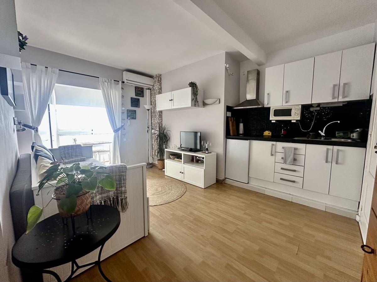 Studio na sprzedaż w Calahonda z basenem garażem - 245 000 € (Ref: 9807361)