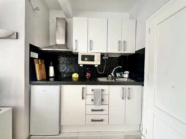 Studio for sale in Calahonda, Mijas with pool garage - € 245,000 (Ref: 9807361)