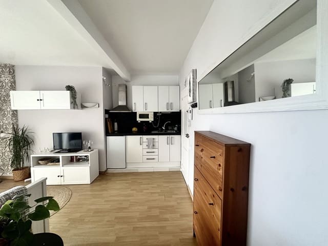 Yksiö myytävänä paikassa Calahonda, Mijas mukana uima-altaan 
autotalli - 245 000 € (Ref: 9807361)