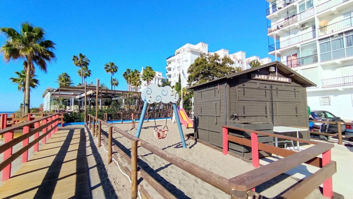 Studio for sale in Calahonda with pool garage - € 245,000 (Ref: 9807361)
