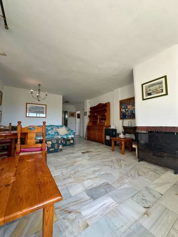 2 slaapkamer Penthouse te koop in La Reserva, Marbella met zwembad - € 280.000 (Ref: 9810453)