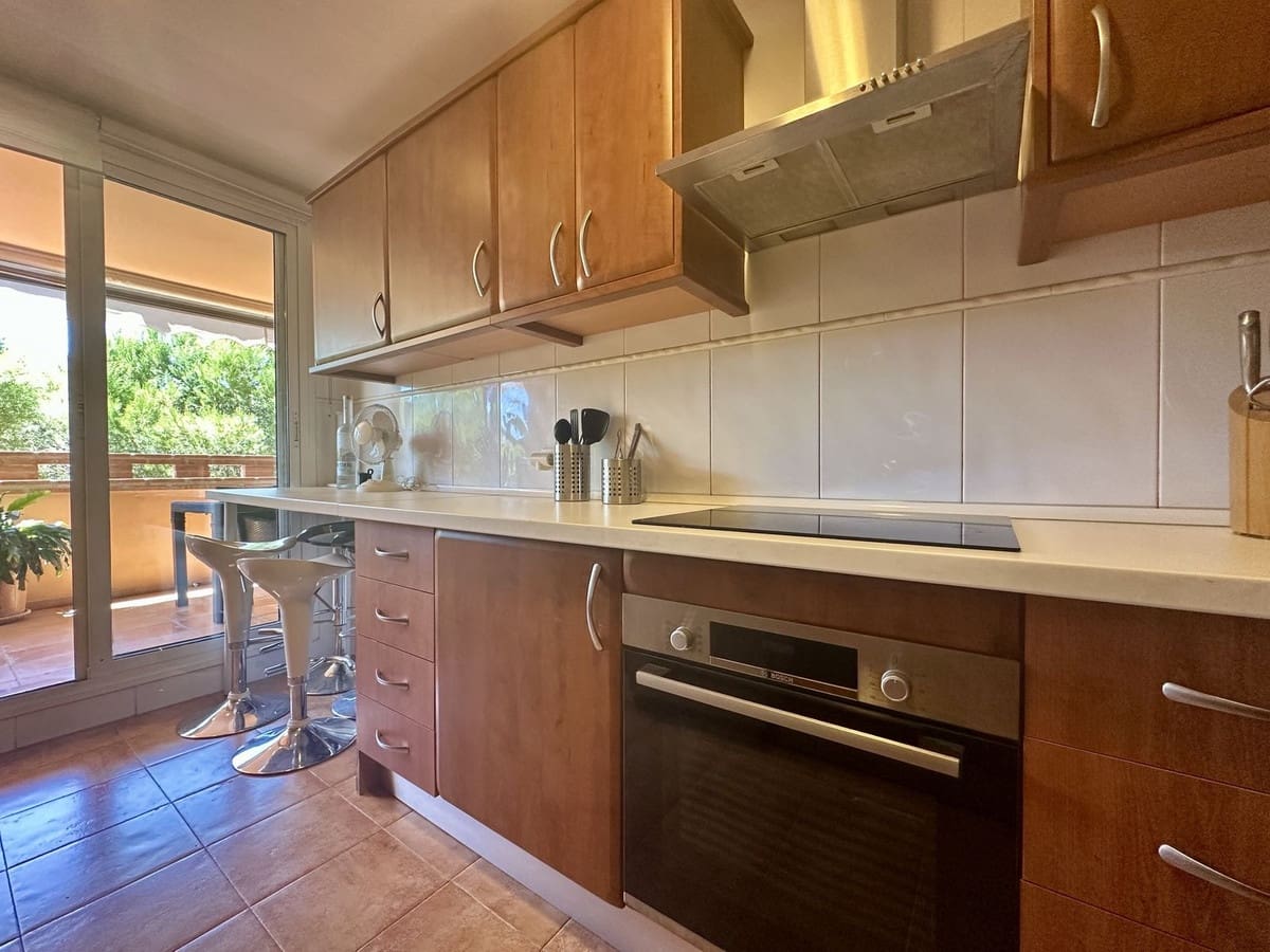 3 sovrum Lägenhet till salu i Marbella med pool garage - 895 000 € (Ref: 9816796)
