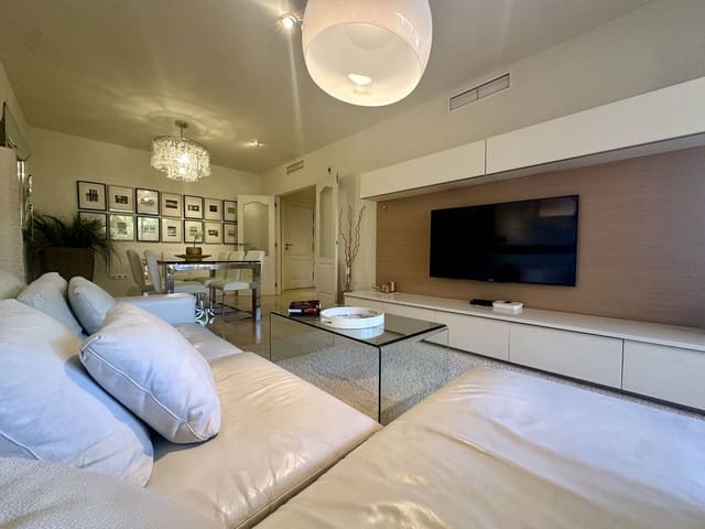 3 sovrum Lägenhet till salu i Marbella med pool garage - 895 000 € (Ref: 9816796)
