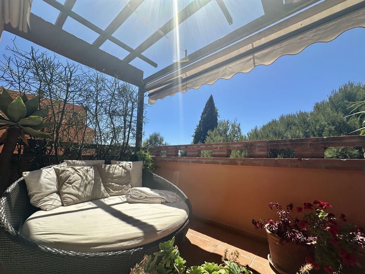 3 sovrum Lägenhet till salu i Marbella med pool garage - 895 000 € (Ref: 9816796)
