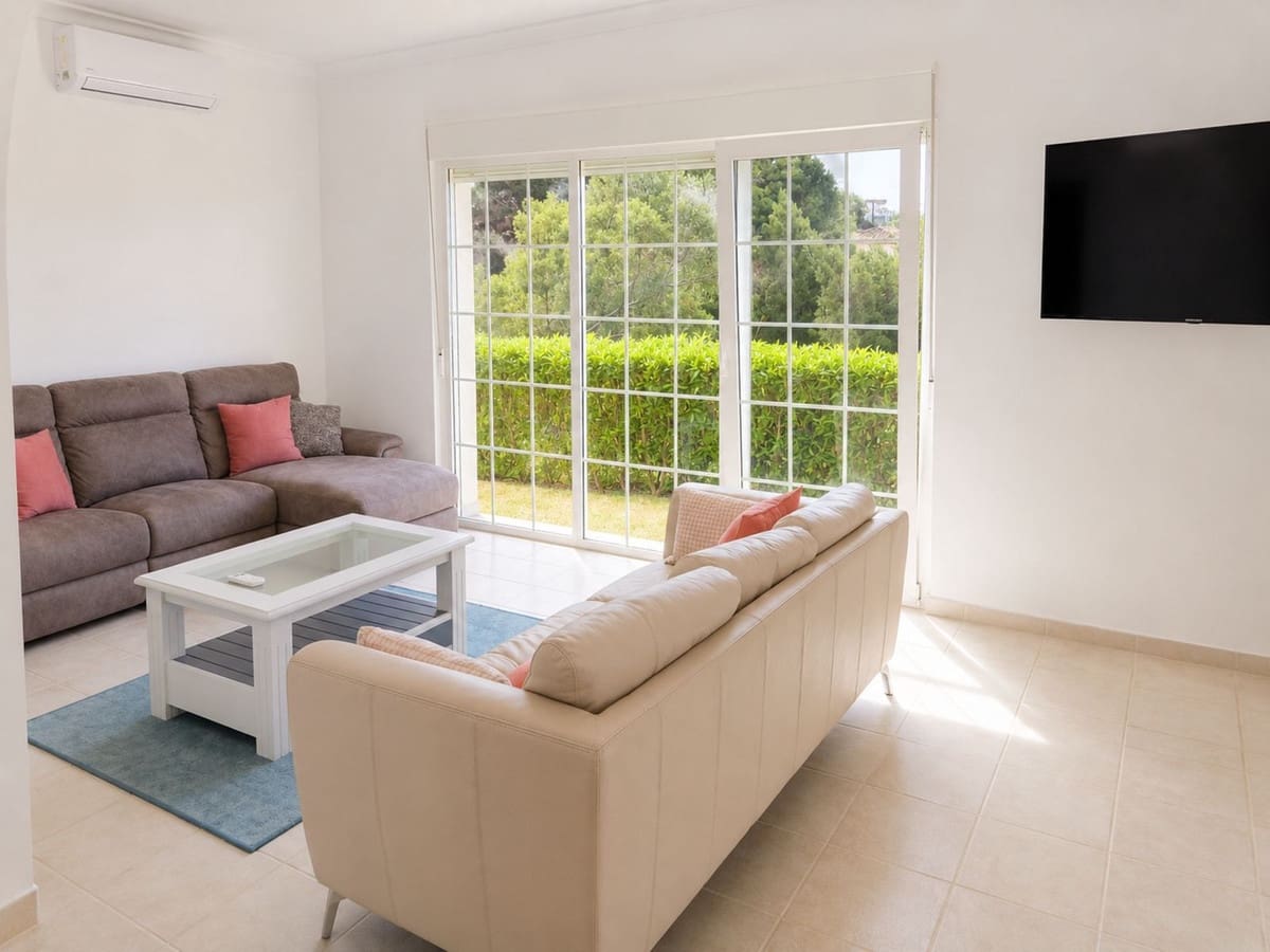 3 bedroom Villa for sale in Valtocado with pool garage - € 795,000 (Ref: 9827442)