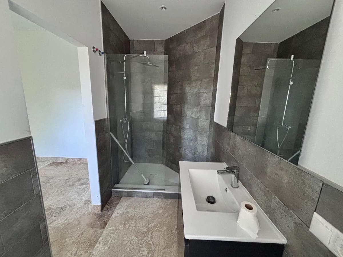 5 slaapkamer Villa te koop in El Chaparral met zwembad garage - € 1.170.000 (Ref: 9889560)