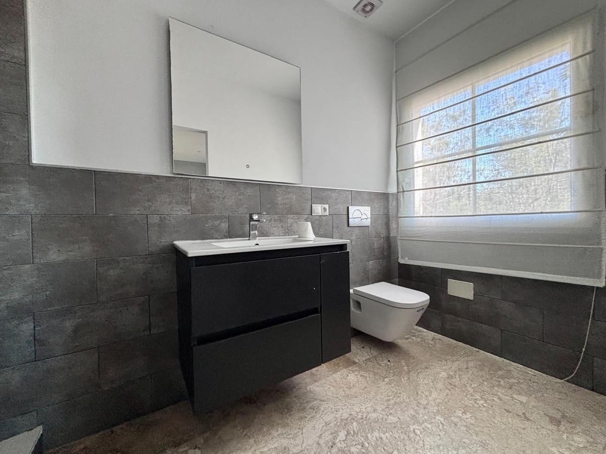 5 slaapkamer Villa te koop in El Chaparral met zwembad garage - € 1.170.000 (Ref: 9889560)