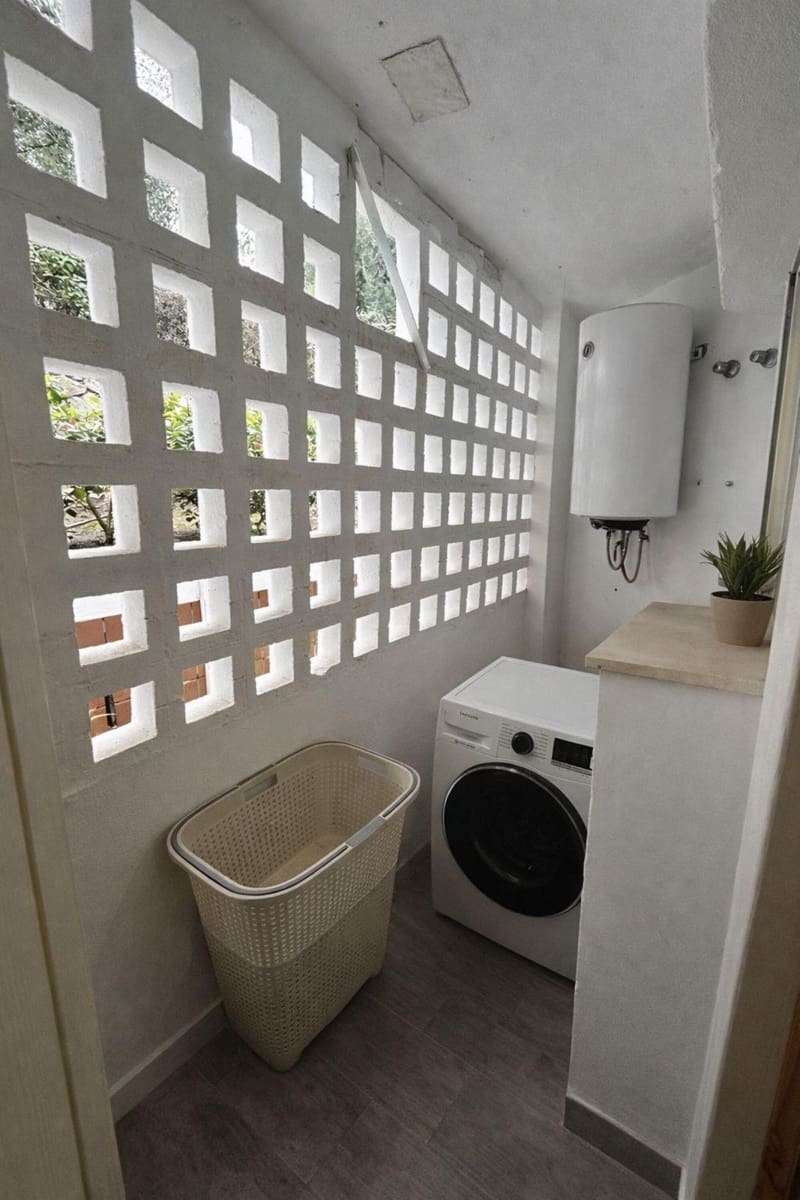 4 soveværelse Lejlighed til salg i Mijas Golf med swimmingpool - € 375.000 (Ref: 9889561)