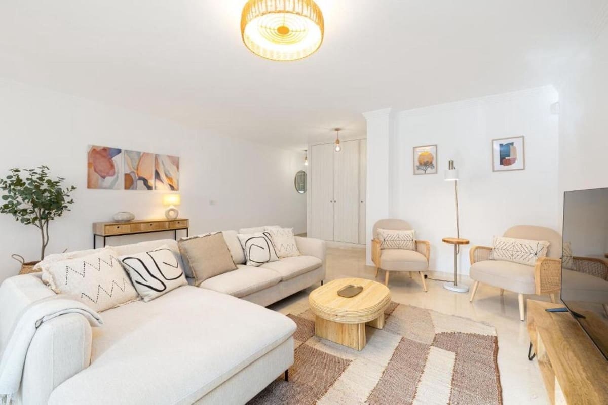 4 soveværelse Lejlighed til salg i Fuengirola - € 495.000 (Ref: 9889625)