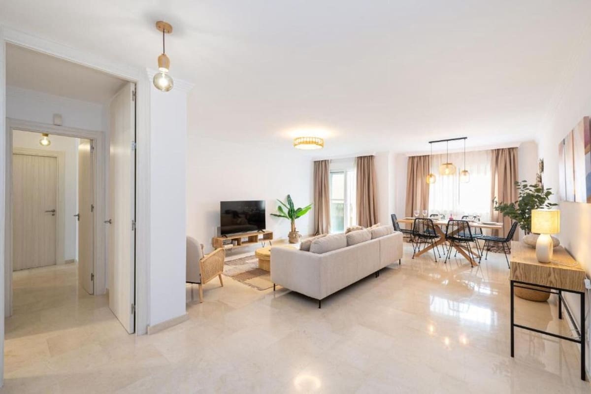 4 soveværelse Lejlighed til salg i Fuengirola - € 495.000 (Ref: 9889625)