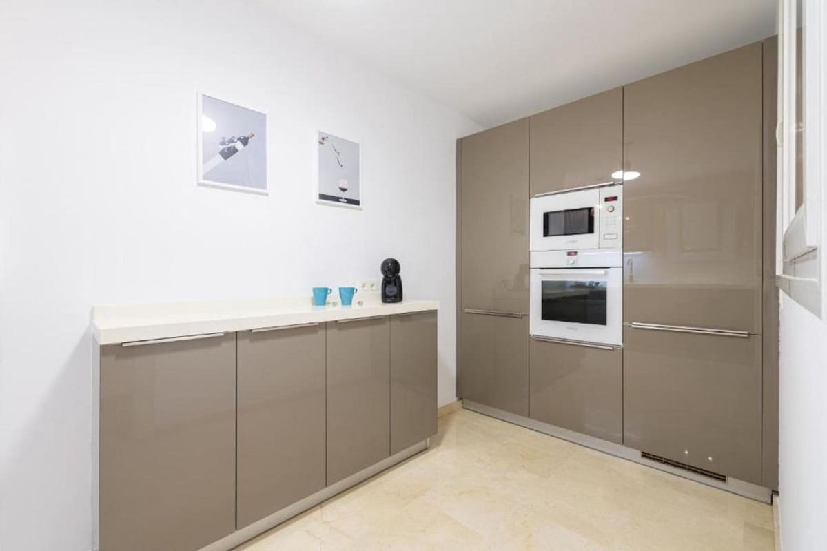 4 soveværelse Lejlighed til salg i Fuengirola - € 495.000 (Ref: 9889625)