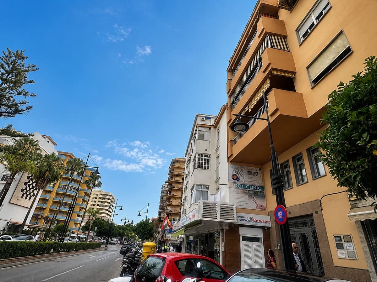 4 soveværelse Lejlighed til salg i Fuengirola - € 495.000 (Ref: 9889625)