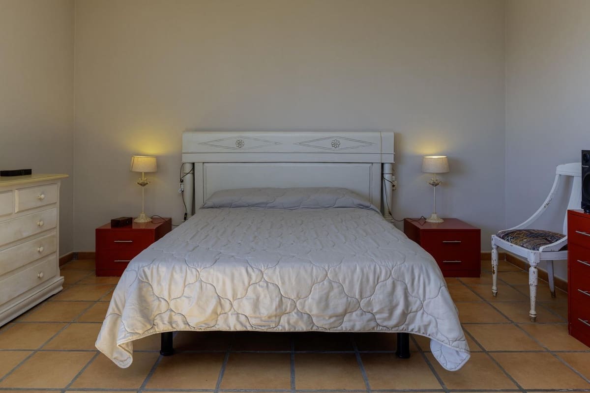 3 bedroom Townhouse for sale in Cabopino with garage - € 890,000 (Ref: 9893163)