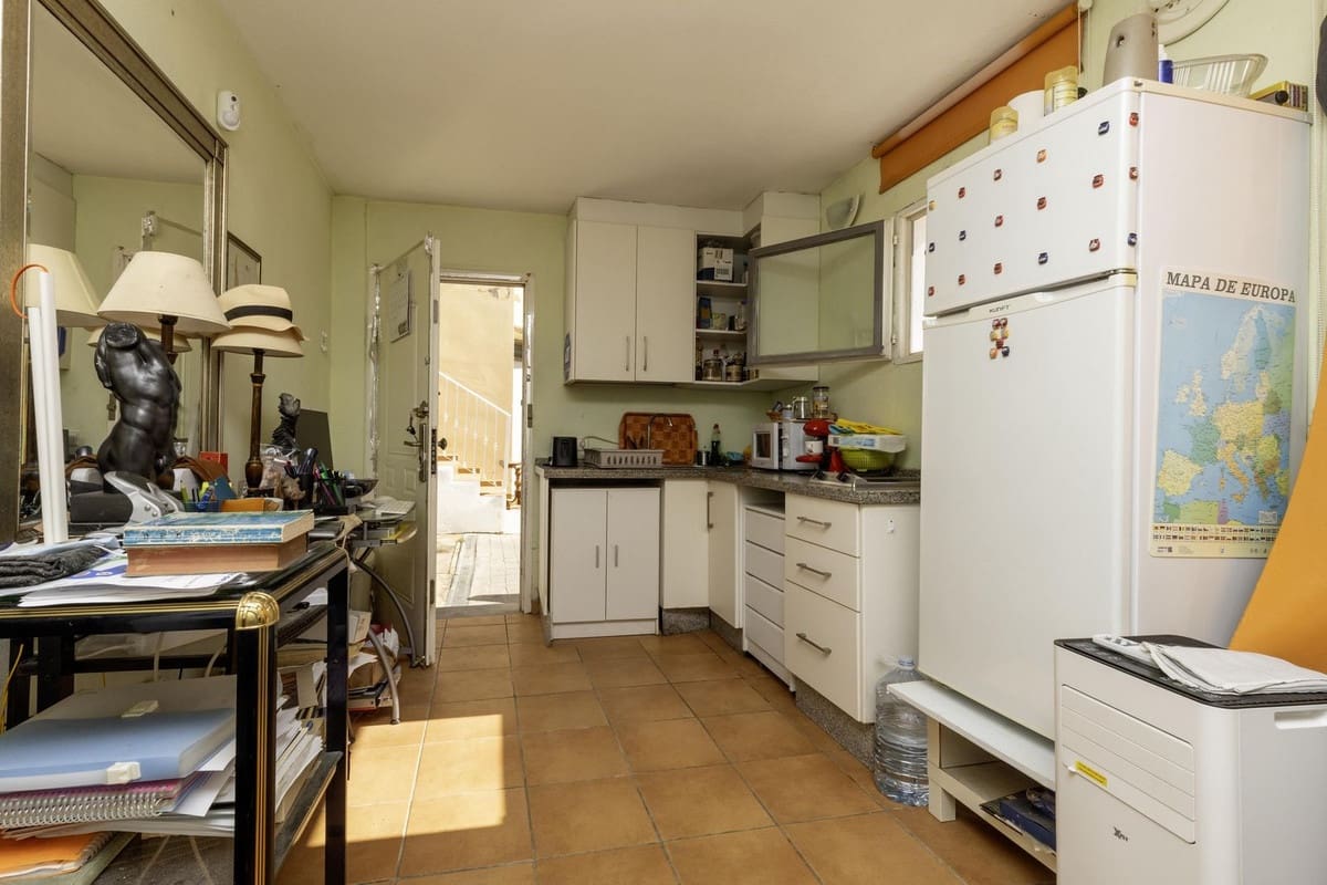 3 bedroom Townhouse for sale in Cabopino with garage - € 890,000 (Ref: 9893163)