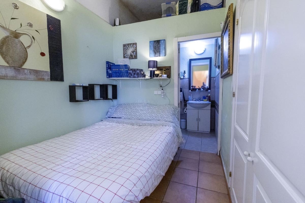 3 bedroom Townhouse for sale in Cabopino with garage - € 890,000 (Ref: 9893163)