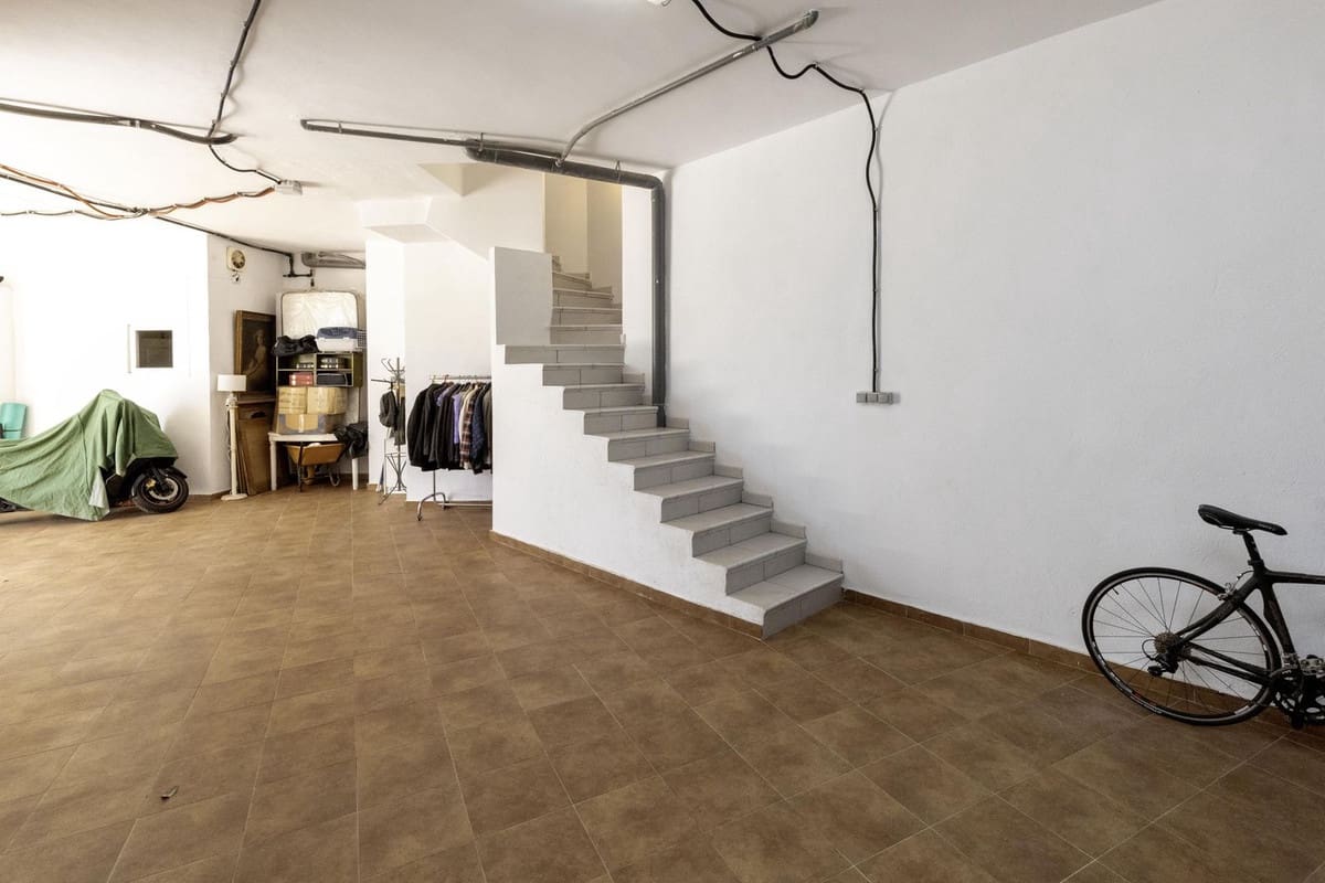 3 bedroom Townhouse for sale in Cabopino with garage - € 890,000 (Ref: 9893163)