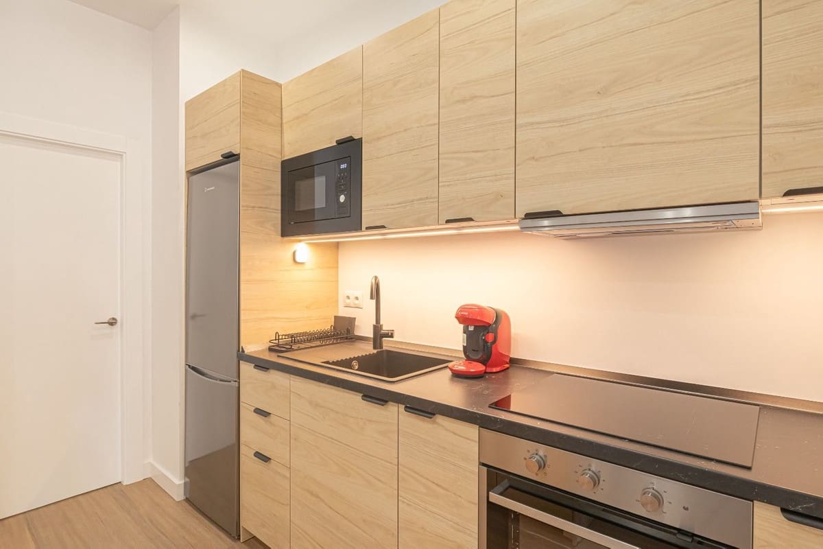 2 makuuhuone Ranta-asunto myytävänä paikassa Calahonda - 255 000 € (Ref: 9906814)