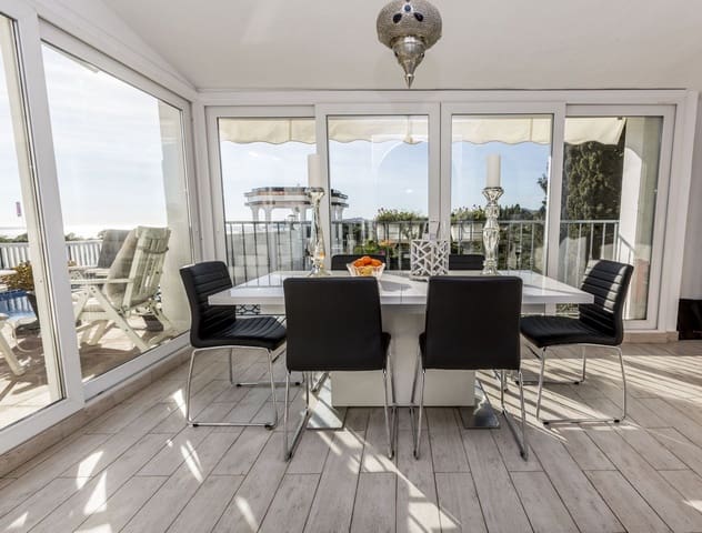 5 soverom Villa til salgs i Mijas Costa, Mijas med svømmebasseng garasje - € 1 449 950 (Ref: 9915125)