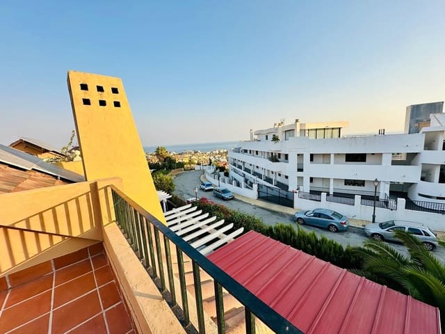 4 slaapkamer Halfvrijstaande villa te koop in Riviera del Sol, Mijas met zwembad garage - € 440.000 (Ref: 9928520)