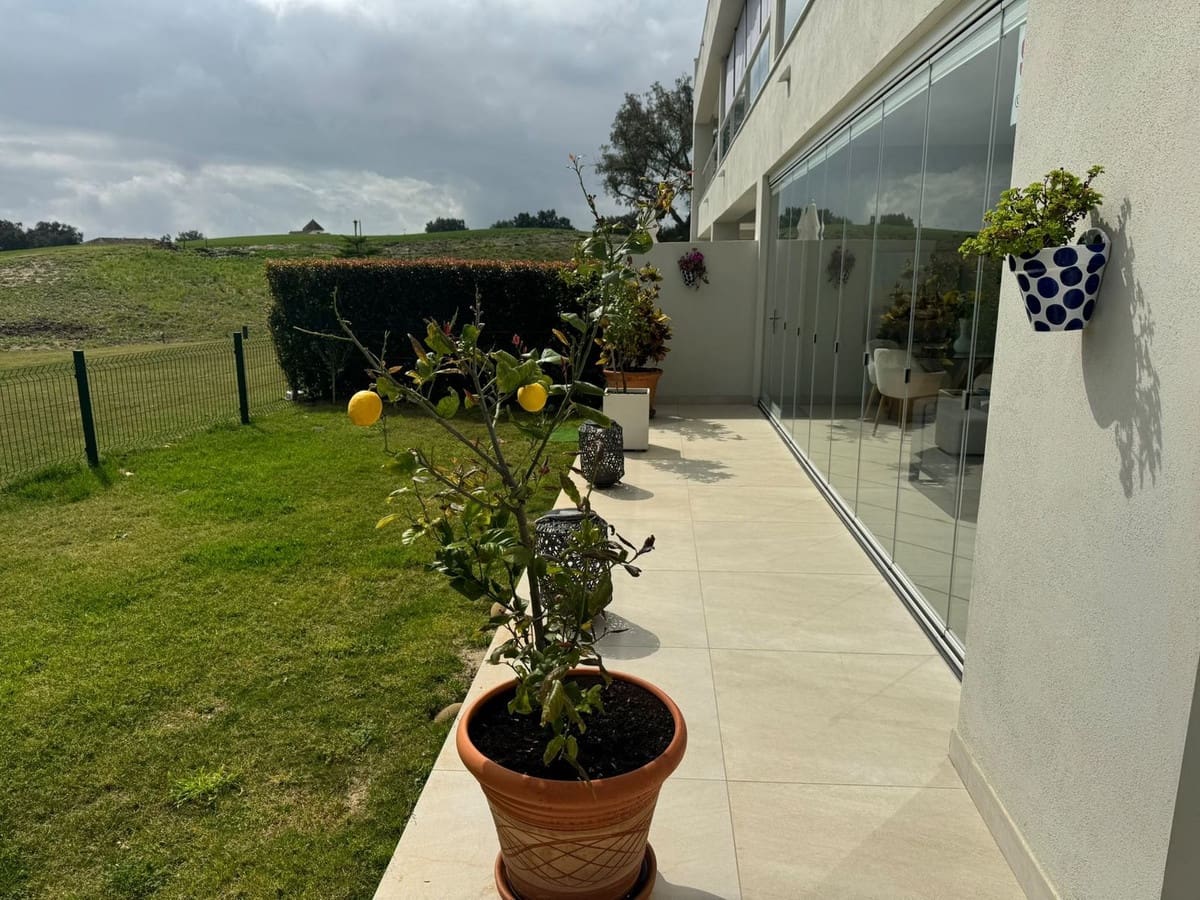 3 soverom Leilighet til salgs i San Roque med svømmebasseng garasje - € 659 000 (Ref: 9931118)