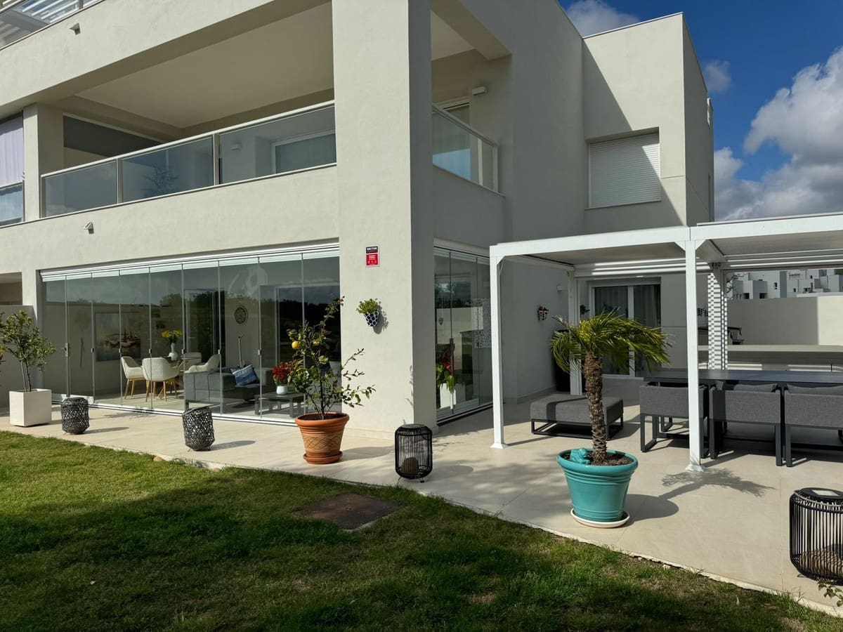 3 soverom Leilighet til salgs i San Roque med svømmebasseng garasje - € 659 000 (Ref: 9931118)
