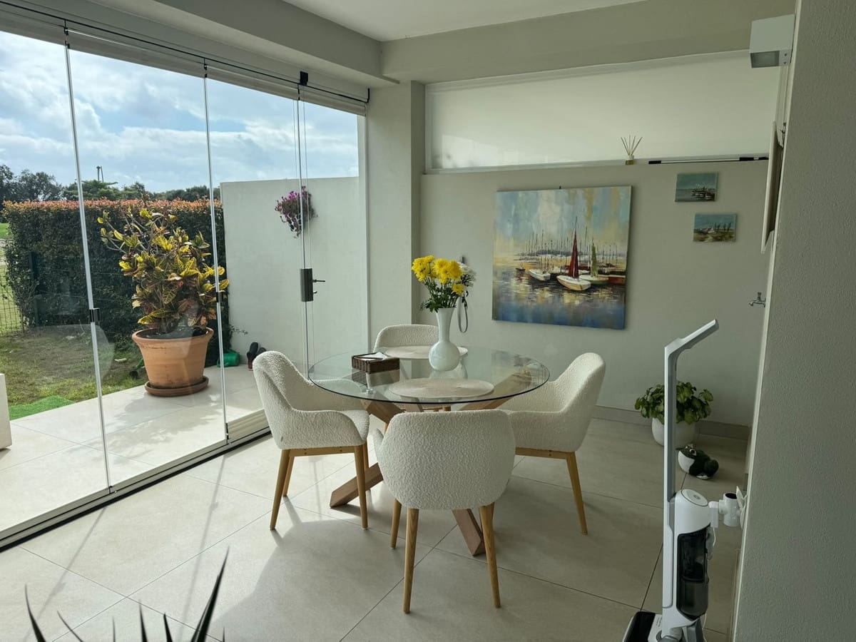 3 soverom Leilighet til salgs i San Roque med svømmebasseng garasje - € 659 000 (Ref: 9931118)