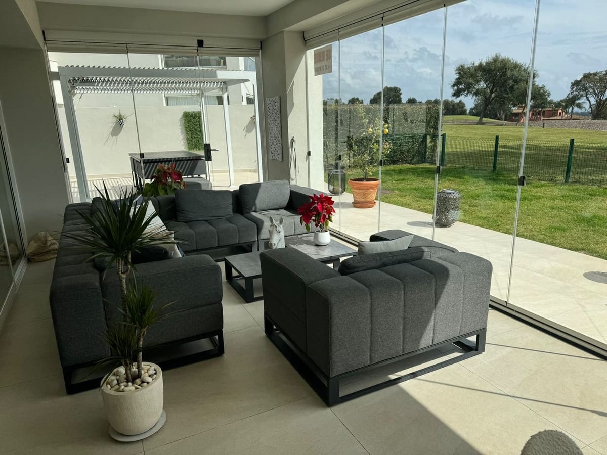 3 soverom Leilighet til salgs i San Roque med svømmebasseng garasje - € 659 000 (Ref: 9931118)