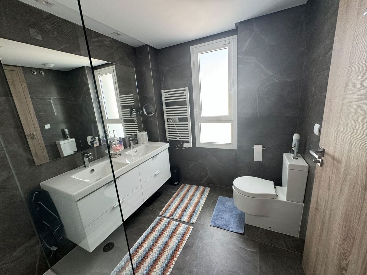 3 soverom Leilighet til salgs i San Roque med svømmebasseng garasje - € 659 000 (Ref: 9931118)