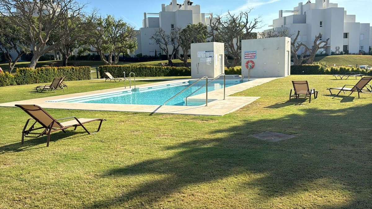 3 soverom Leilighet til salgs i San Roque med svømmebasseng garasje - € 659 000 (Ref: 9931118)