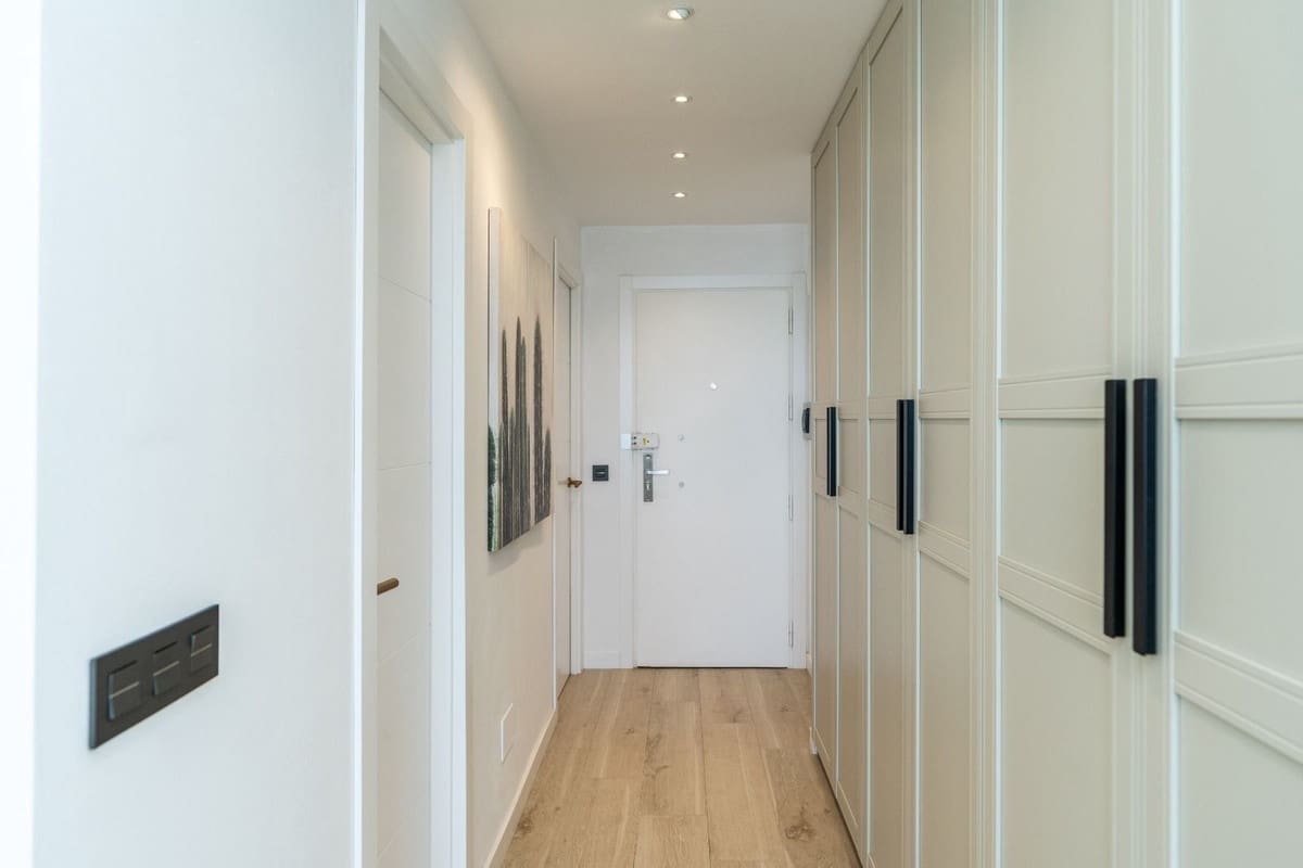 1 soverom Leilighet til salgs i Malaga by med svømmebasseng - € 599 000 (Ref: 9939241)