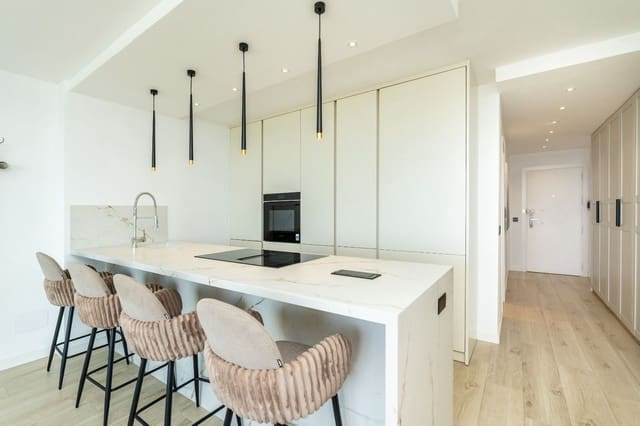 1 soverom Leilighet til salgs i Miraflores, Málaga by med svømmebasseng - € 599 000 (Ref: 9939241)