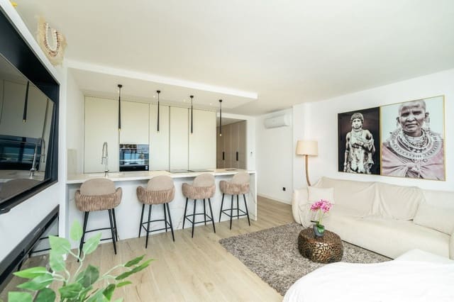 1 soverom Leilighet til salgs i Miraflores, Málaga by med svømmebasseng - € 599 000 (Ref: 9939241)