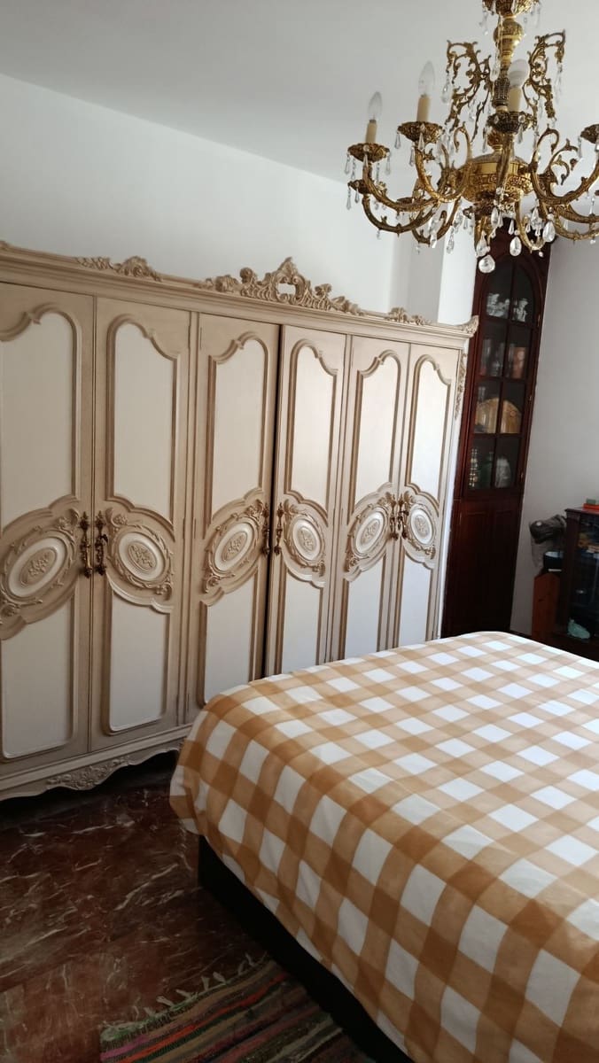 4 slaapkamer Appartement te koop in Malaga stad - € 650.000 (Ref: 9964386)