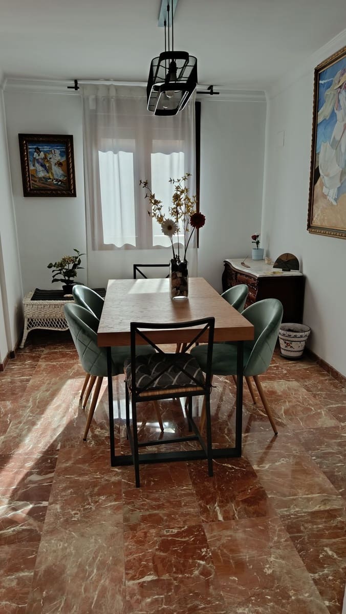 4 slaapkamer Appartement te koop in Malaga stad - € 650.000 (Ref: 9964386)