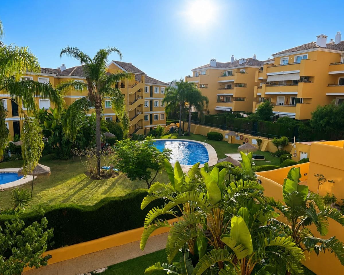 2 sovrum Lägenhet till salu i Riviera del Sol med pool garage - 320 000 € (Ref: 9965990)