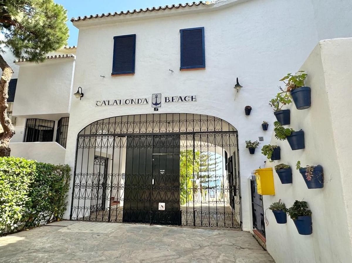 3 camera da letto Appartamento sulla Spiaggia in vendita in Calahonda con piscina garage - 380.000 € (Rif: 9994517)
