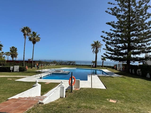 3 soveværelse Strandlejlighed til salg i Calahonda, Mijas med swimmingpool garage - € 380.000 (Ref: 9994517)