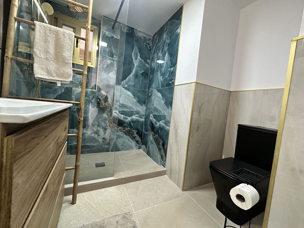 Apartamento de 2 habitaciones en Fuengirola en venta con garaje - 495.000 € (Ref: 9994518)
